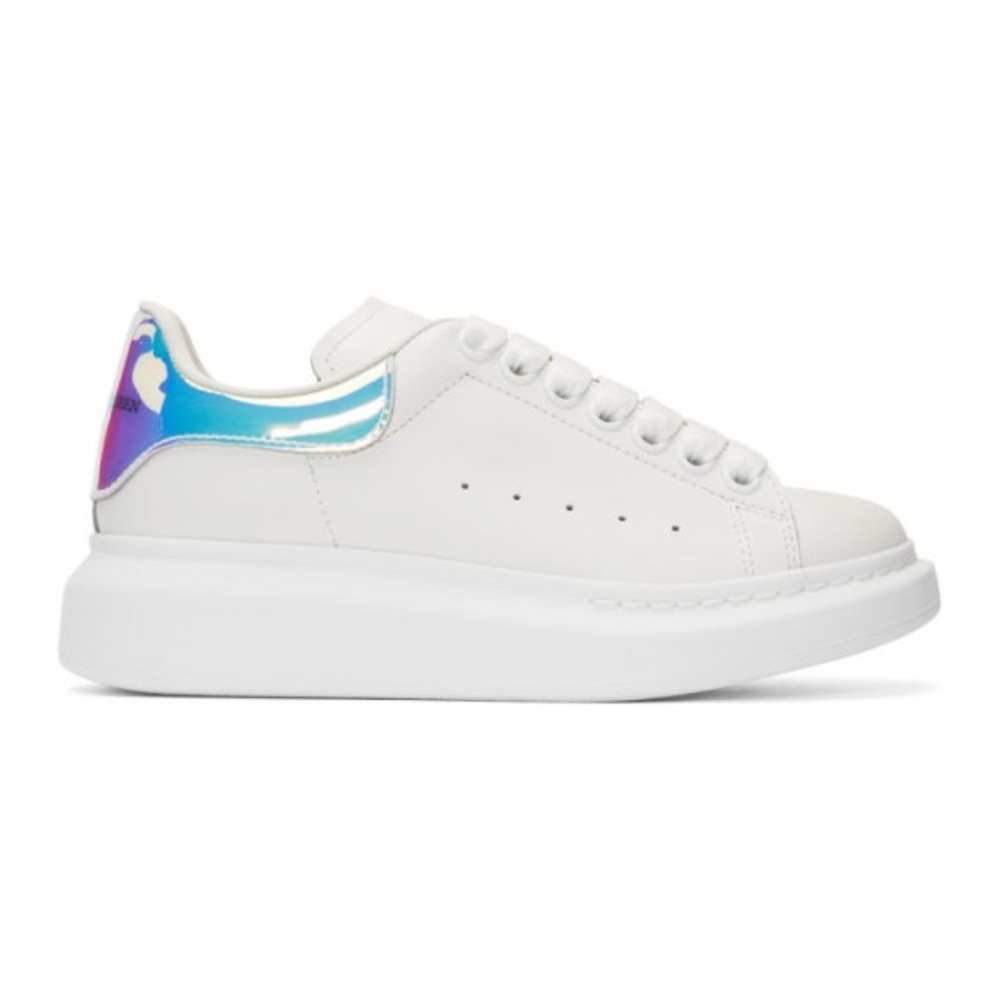 Alexander McQueen Women's Oversized Sneakers in White/Shock Pink/Iridescent 39